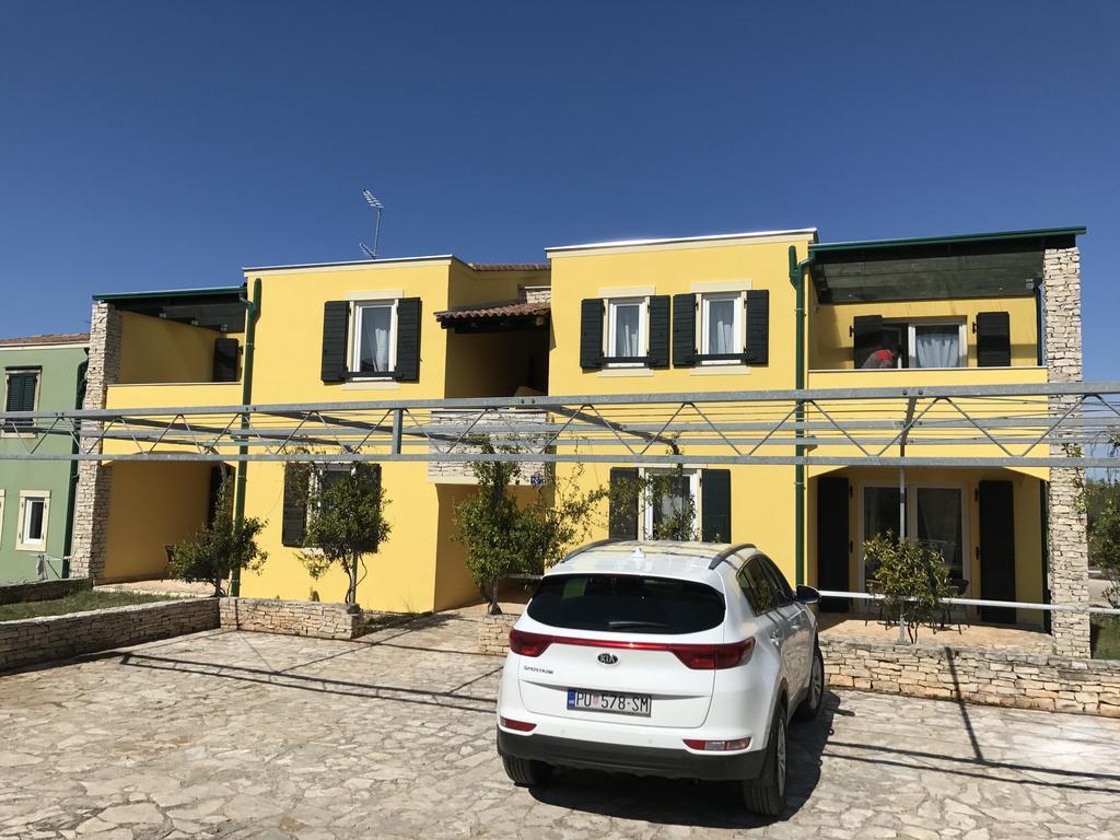 Apartmani Svjetionik Умаг Екстериор снимка