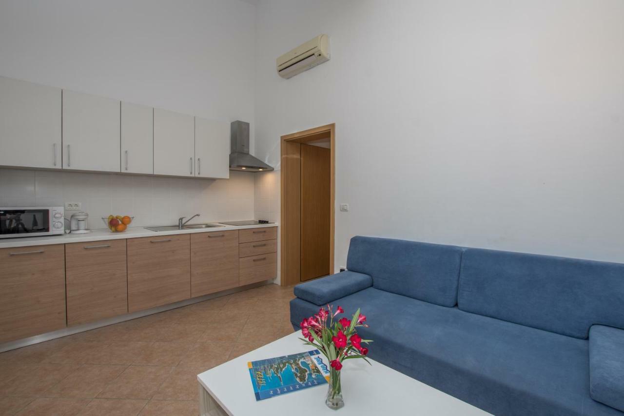 Apartmani Svjetionik Умаг Екстериор снимка